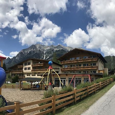 Kinderhotel Laerchenhof 오브스테이그 외부 사진